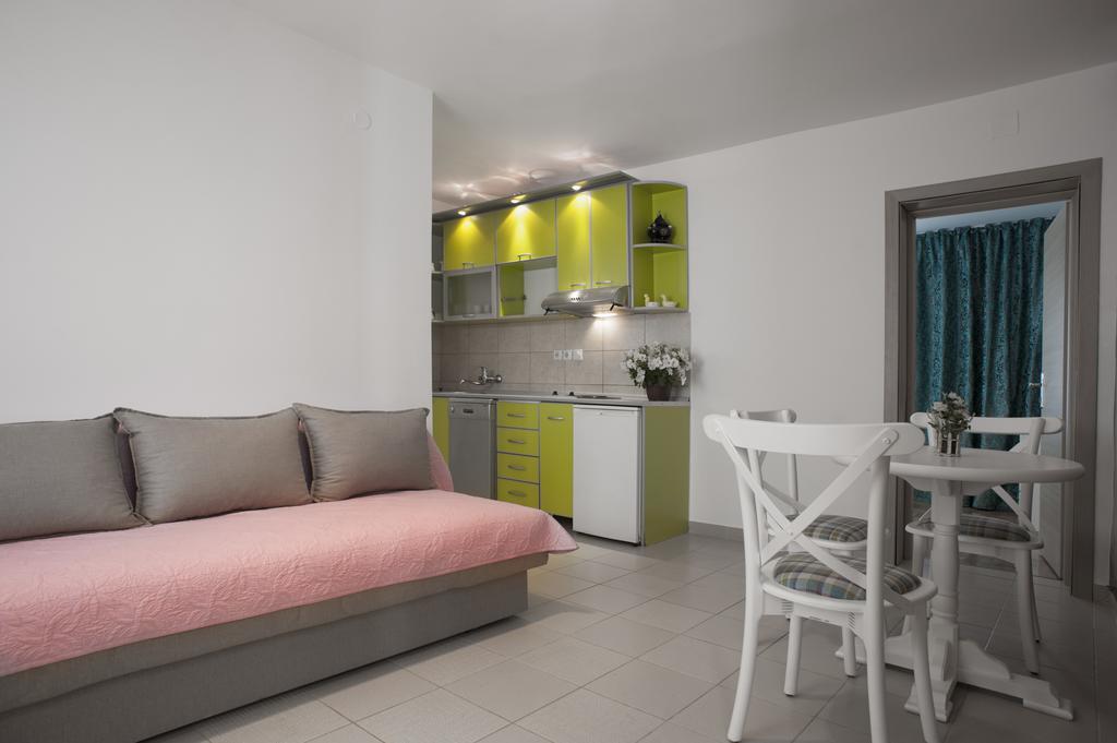 Guest House Przno Bay Sveti Stefan Exterior photo