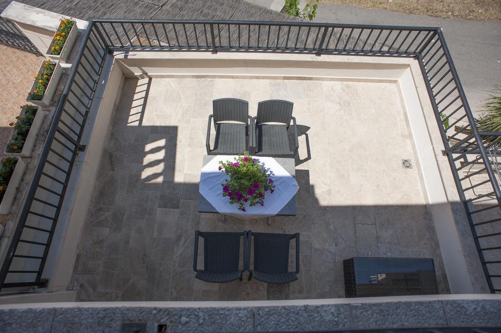 Guest House Przno Bay Sveti Stefan Exterior photo