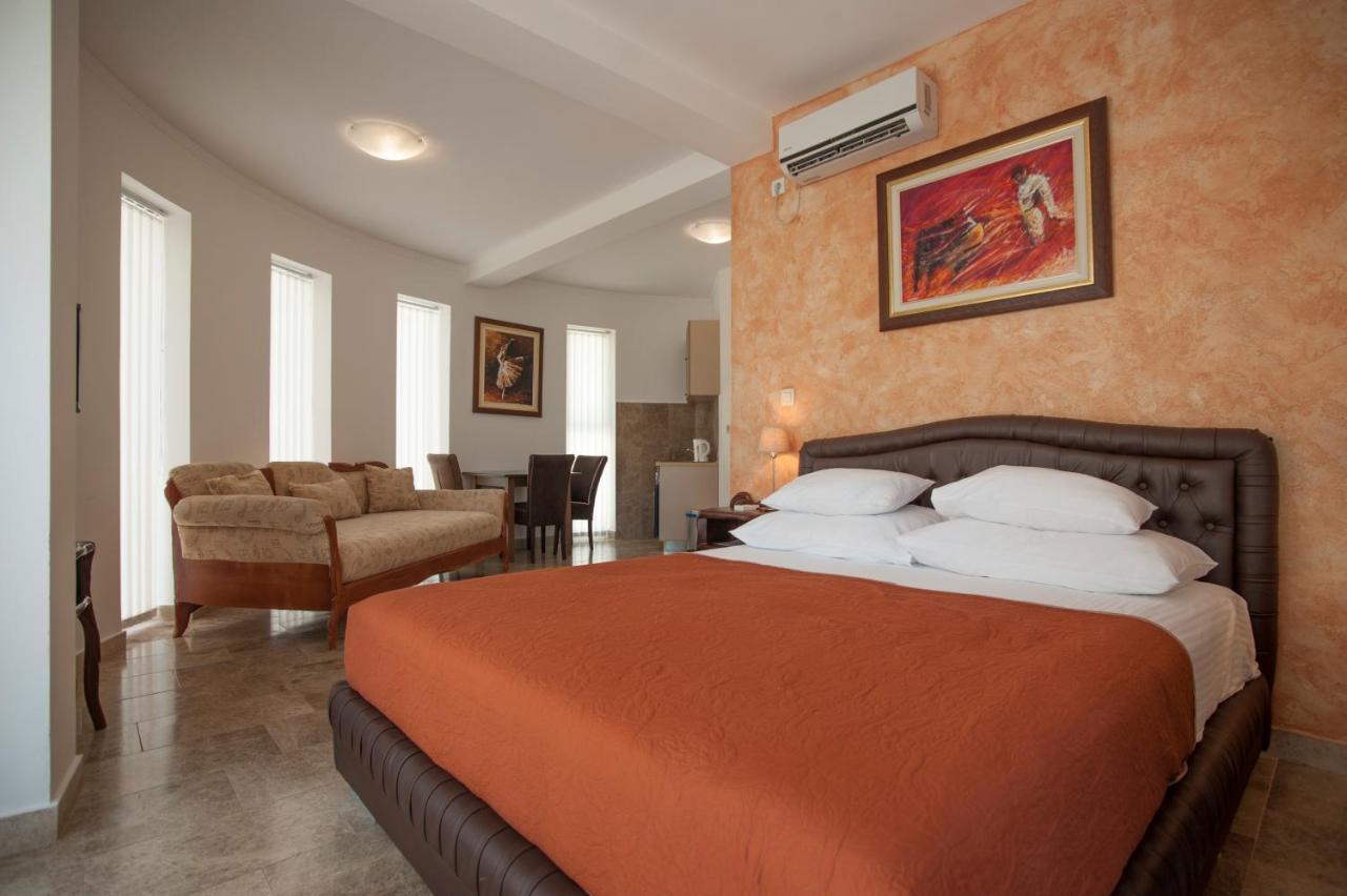 Guest House Przno Bay Sveti Stefan Exterior photo