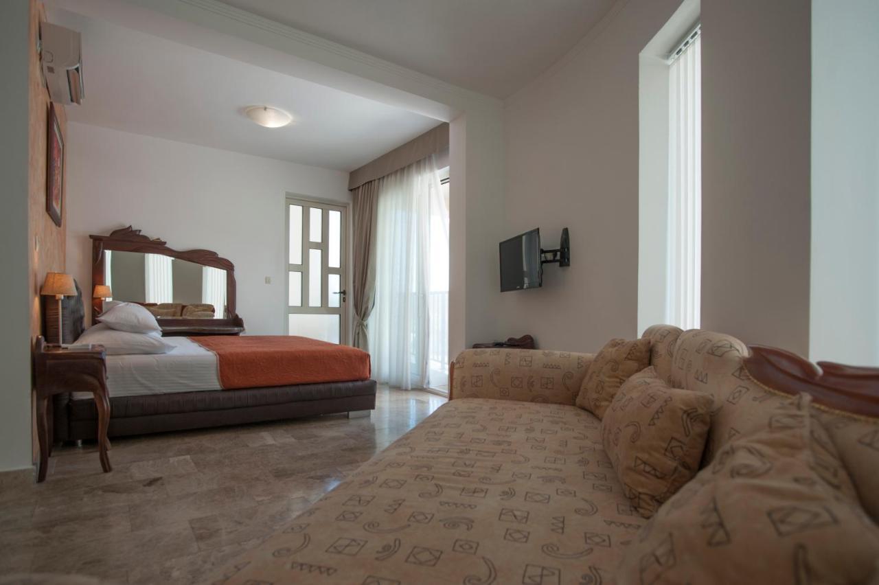 Guest House Przno Bay Sveti Stefan Exterior photo